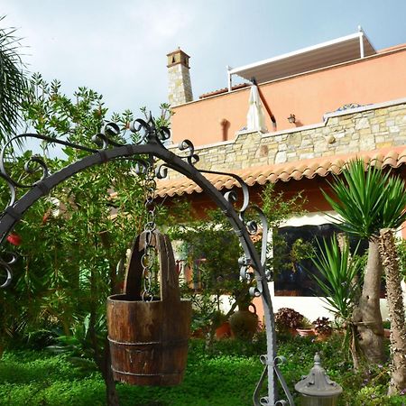 Villa Salvatore サン・レオーネ エクステリア 写真