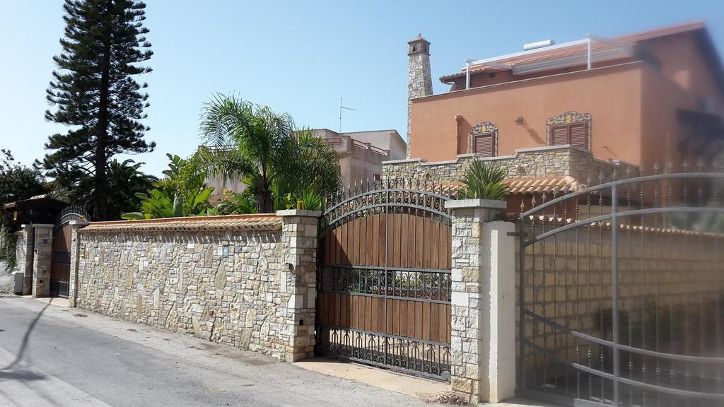 Villa Salvatore サン・レオーネ エクステリア 写真